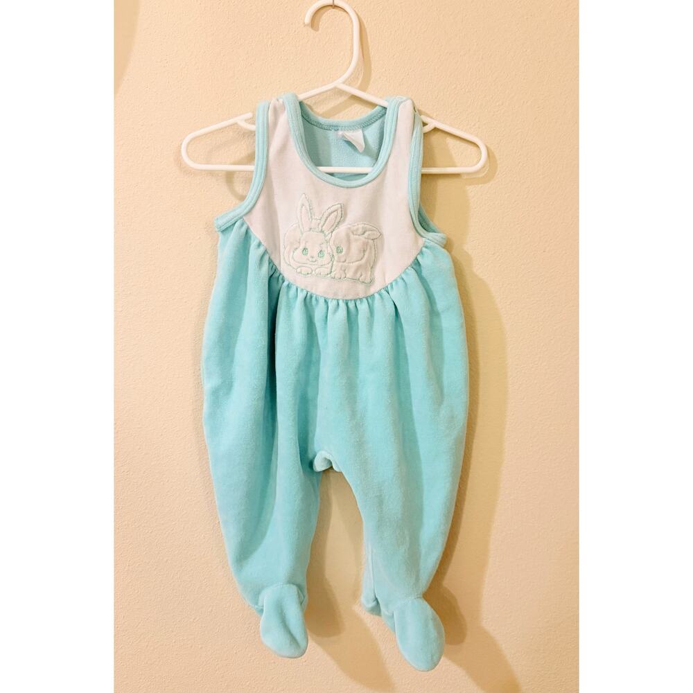 Bundle of baby girls vintage 80s outfits Carter’s and Baby Club